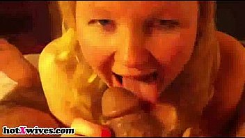 Wife gives head and gets facial