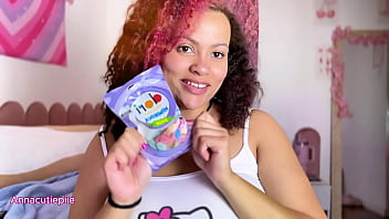 Vore asmr eating gummy worms close up