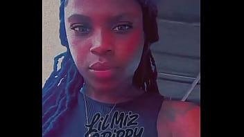 Happy tuesday ft the tightest girp i'm feeling healthy and happy working i'll be back right afte