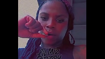 Happy tuesday ft the tightest girp i'm feeling healthy and happy working i'll be back right afte