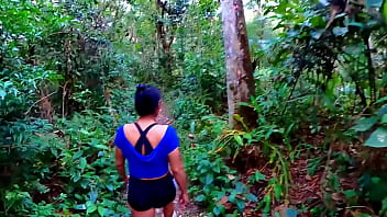 Putinha Esfomeada Mama Rola Grossa Na Floresta Até Gozar Em Largados E Gozados thumbnail