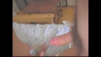 Petite amateur babe getd pussy fucked for creampie