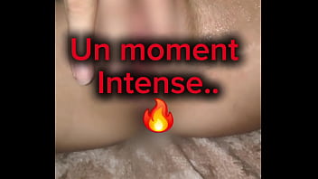 V7 découvre ma dernière vidéo très intense et humide disponible en
