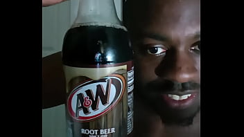 Who wants some caffeine free rootbeer soda beverage with rootbeer flavored anus for free 2
