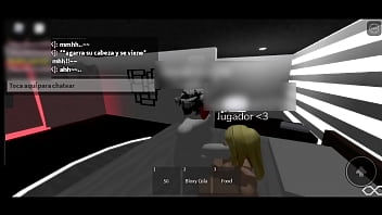 Chica guapa me hace sentir bien en roblox
