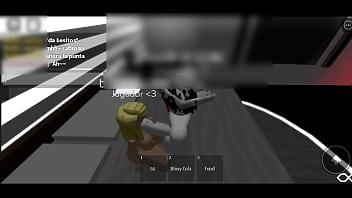 Chica guapa me hace sentir bien en roblox