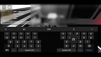 Chica guapa me hace sentir bien en roblox