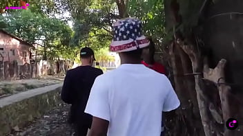 Preguntando en el caser&iacute;o