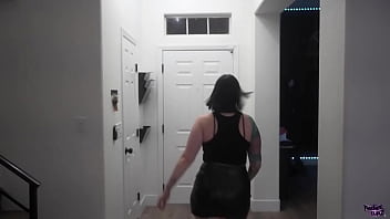 Tatted goth pawg sluts share bbc tinder date