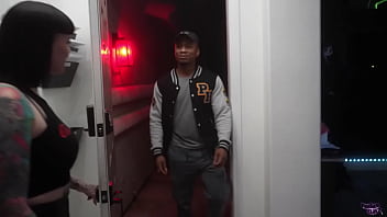 Tatted goth pawg sluts share bbc tinder date