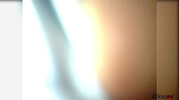 Por el me duele pero con tigo siento rico porque me gustas pero no se lo digas a mi marido el no sabe que tu vienes cuando el se va que esto quede entre amigos