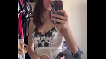 #lingerie#avis moi je trouve que mes seins ne sont pas trop mis en valeur …
