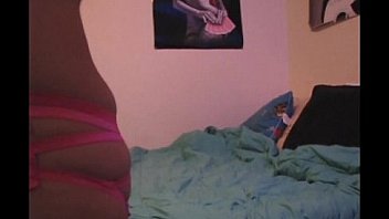 White girl booty shaking bra and panties