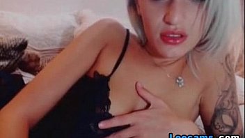 Blonde Gives And Underwear Down And Start thumbnail