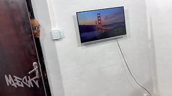 Cheguei em casa e meu tio estava com mais uma gostosa ele me chamo para participa e o melhor que foi no pelo ela pediu para goza ela todinha video completo no red