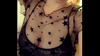 Je ne pourrai pas faire mon live spécial étant donné que je récupère encore