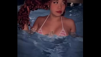 Video de mis tetîtâs rebotando borro en un rato