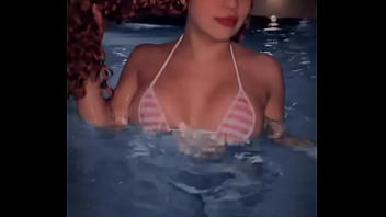 Video de mis tetîtâs rebotando borro en un rato