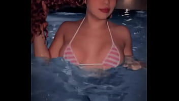 Video de mis tetîtâs rebotando borro en un rato