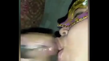 Puta safada tomando leite de piroca