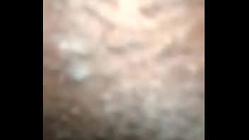 Gordinha brincando com a buceta part1