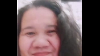 A woman shows me her boobs