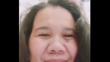 A woman shows me her boobs