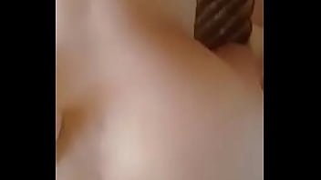 Se la cojen por detras