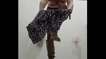 2025 09 23 esclave f exhib et humiliations en ville