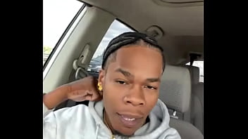 Finna go skydiving ️