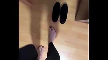 Hello #socks #nylonfetısh #nylonfeet #teen #feet #nylonpedsocks #highheels thumbnail