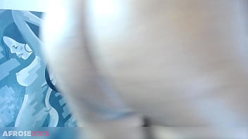 Ebony girl veut essayer plusieurs bites