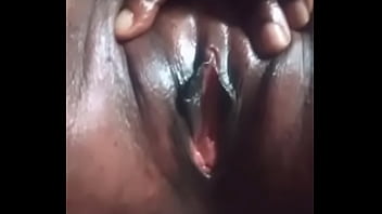 Married woman show up her fresh pussy