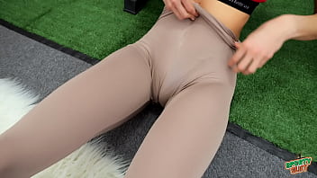 Amazing hard round ass fit babe and a puffy cameltoe thinnest leggings