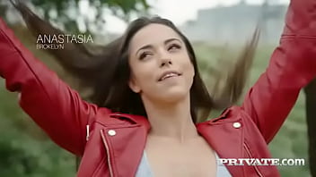 Anastasia brokelyn squirting debut