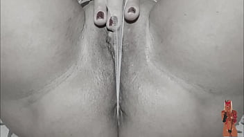 Blonddevilsexywoman touch