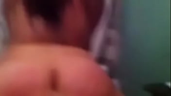 Nalgona exige verga a gritos