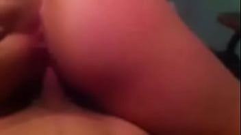 Nalgona exige verga a gritos