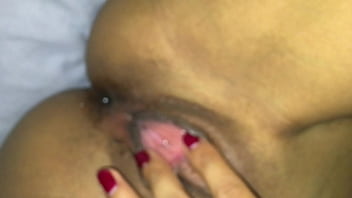 Dandome con el dedito porque no vienes