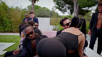 Sara retali and yasmina khan gb dp bbc bwc