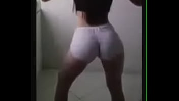 Virgem safada dancando 7