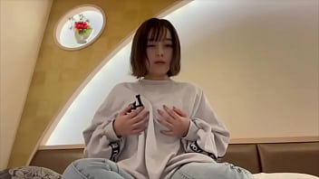 【女子大生のオナニールーティン】大学終わって臭い体臭のままおまんこをゆっくり撫でながらオナニー。