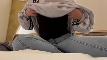 【女子大生のオナニールーティン】大学終わって臭い体臭のままおまんこをゆっくり撫でながらオナニー。