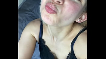 Quand Mr Ce Vide Les Couilles Sur Mon Visage D’ange Rejoins Moi Ici Je Partage thumbnail