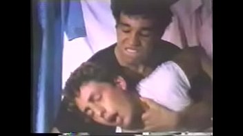 Video De Grupo En Un Mercado Arabe thumbnail