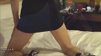 Slender Latina With Gorgeous Legs thumbnail