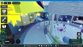 Dandy's world fangame getting absolute clapped by a giant tix on roblox