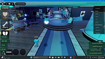 Dandy's world fangame getting absolute clapped by a giant tix on roblox