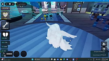 Dandy's world fangame getting absolute clapped by a giant tix on roblox