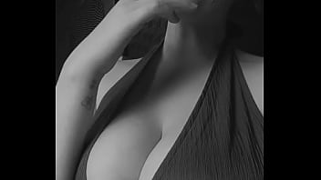 Prête à publier un nouveau set et une nouvelle vidéo abonne toi vite pour